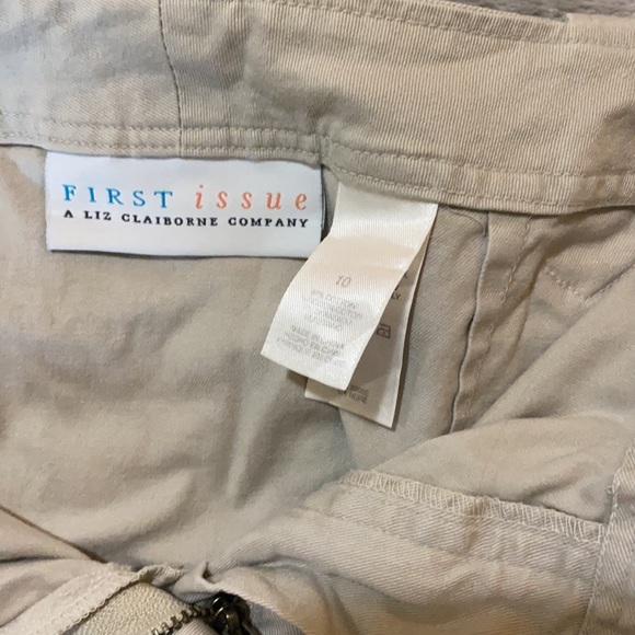 First issue women’s skirt - Picture 4 of 4